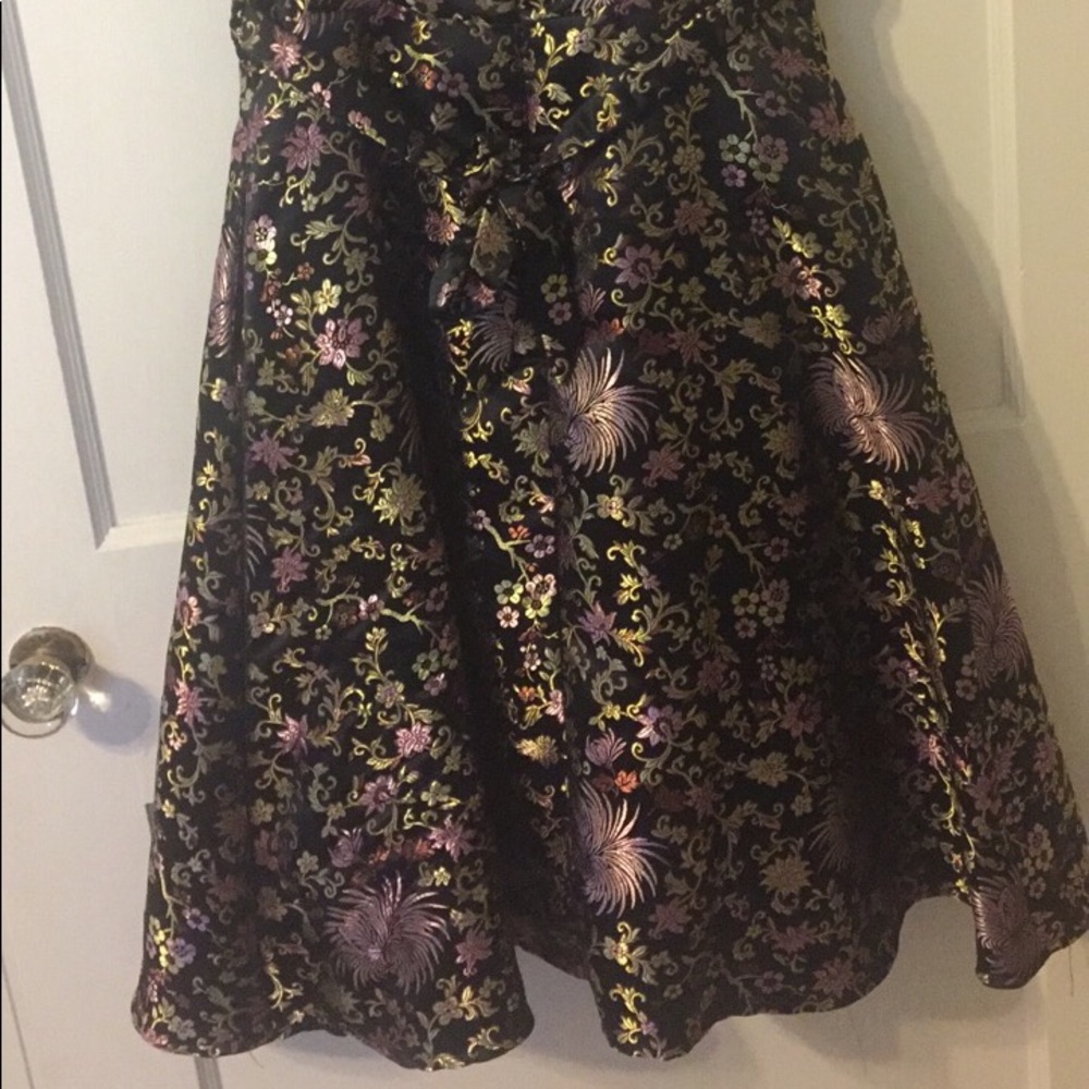 Liza Luxe Dress - Picture 6 of 8